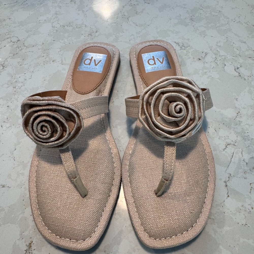 DV by Dolce Vita Women's Tan Sandals with Rosette Detail